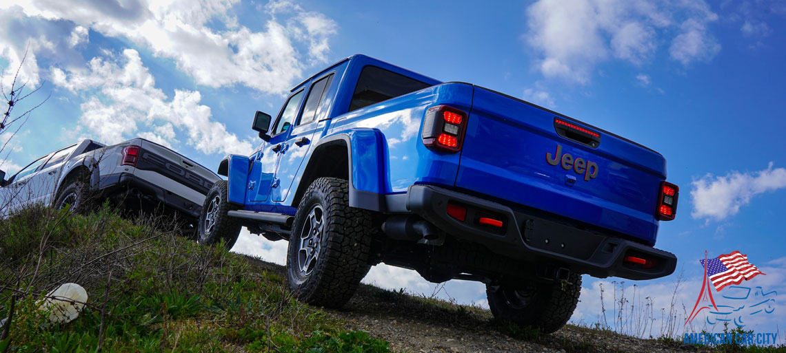 jeep gladiator bleu