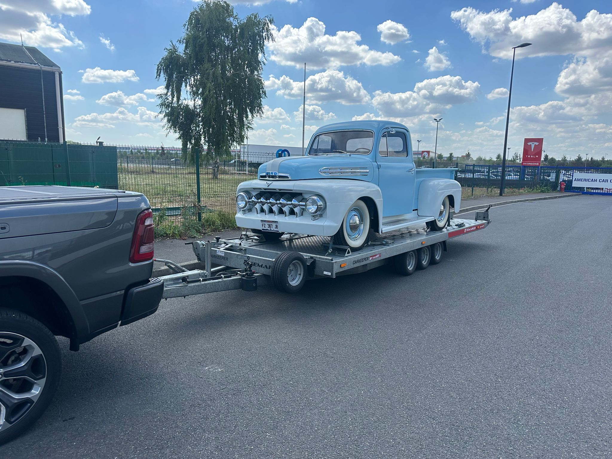 Transport Location Rétro Prestige