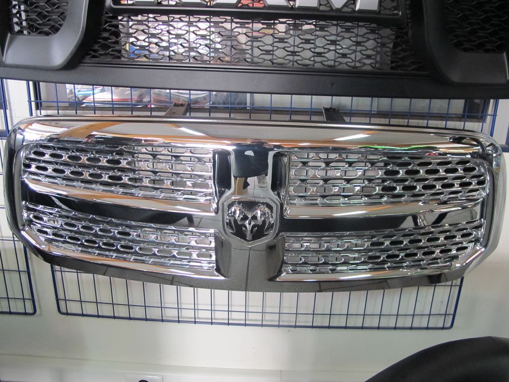 Calandre Dodge RAM Laramie