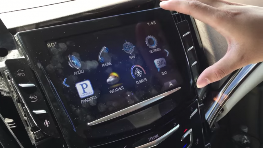 Conversion GPS Europe Cadillac Escalade 2015